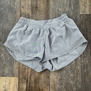 Lululemon hottie hot shorts size 6 striped